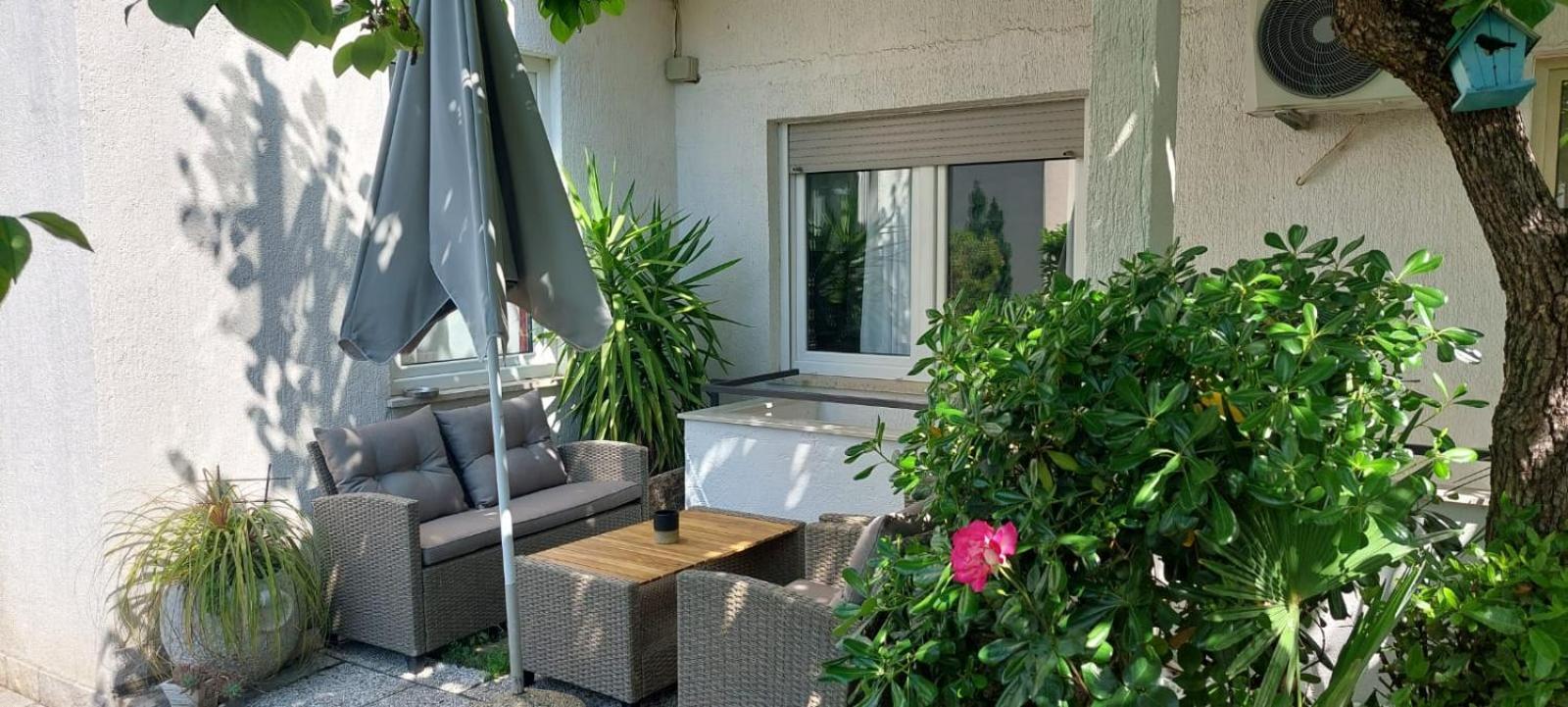דירות פורץ Aparments Jedro&Karlo מראה חיצוני תמונה