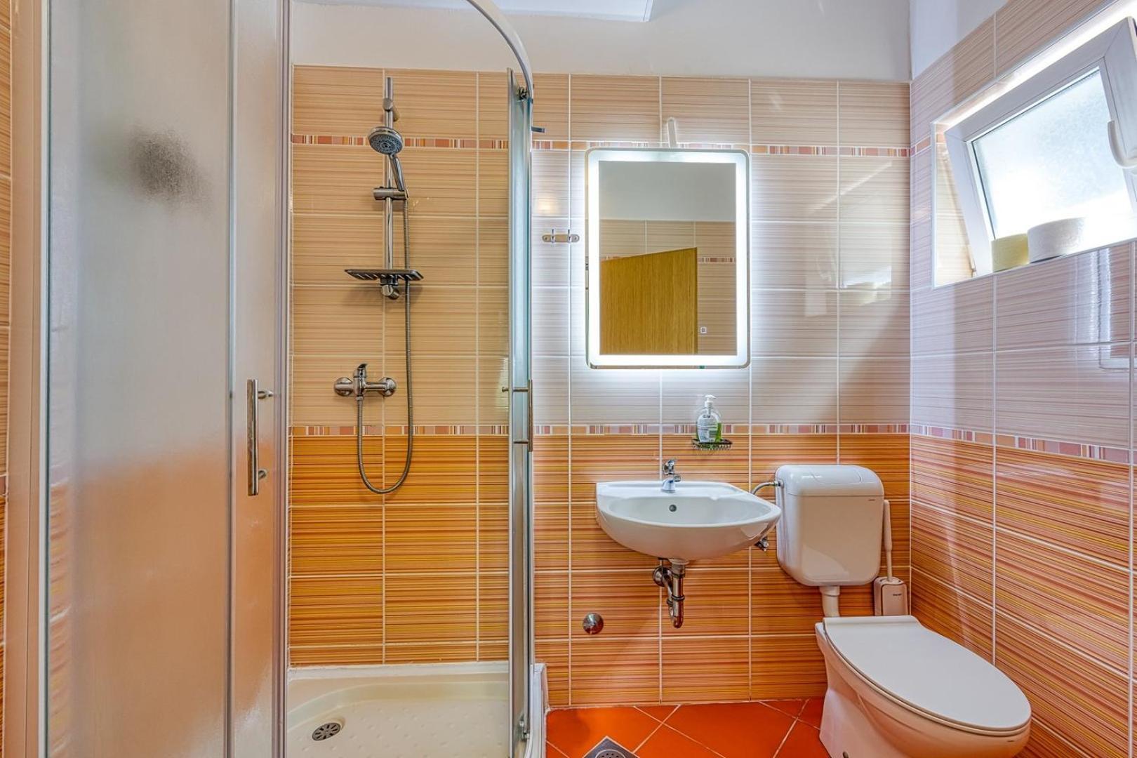 דירות פורץ Aparments Jedro&Karlo מראה חיצוני תמונה